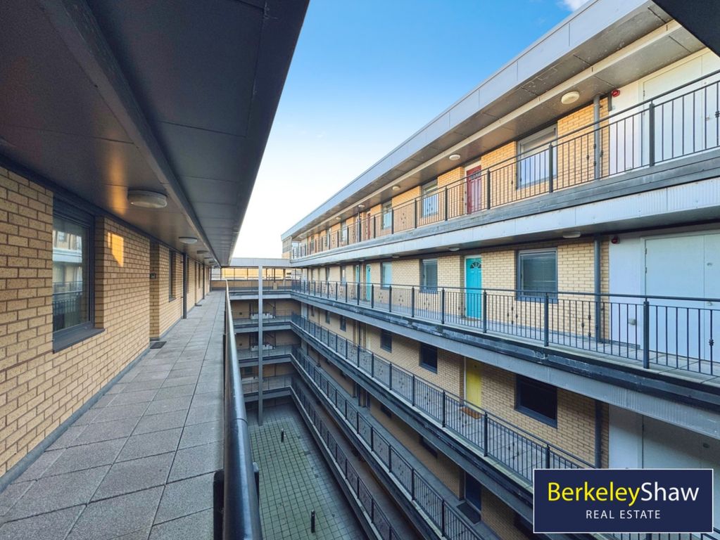 Property photo 2 of 10 Pbox-Img.Jpg