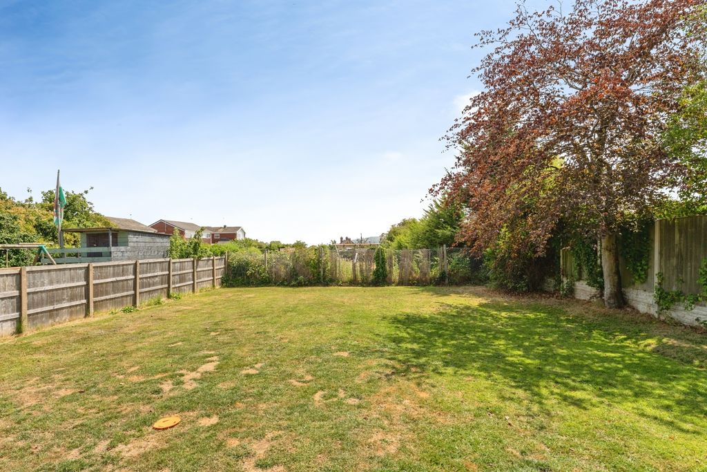 Property photo 2 of 31 Pbox-Img.Jpg