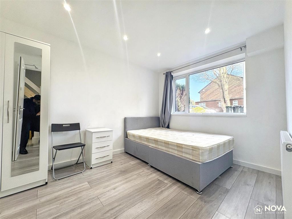 Property photo 2 of 8 Img_9332.Jpg