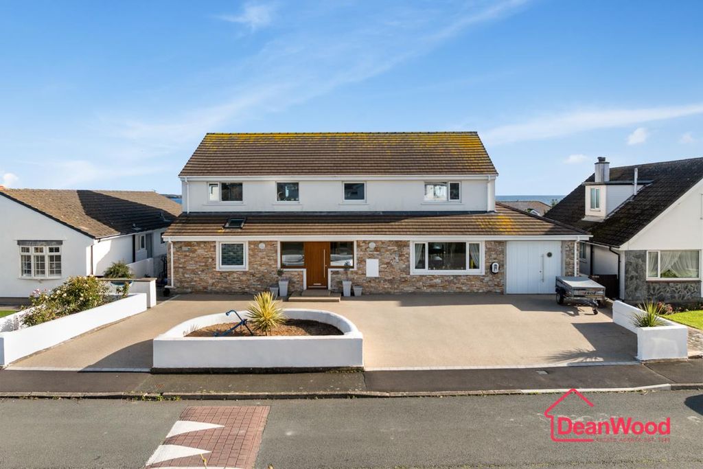 Property photo 2 of 32 1.Jpg