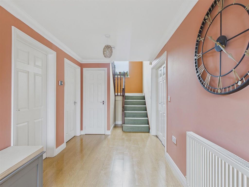 Property photo 3 of 27 Cam03972G0-Pr0198-Still001.Jpg