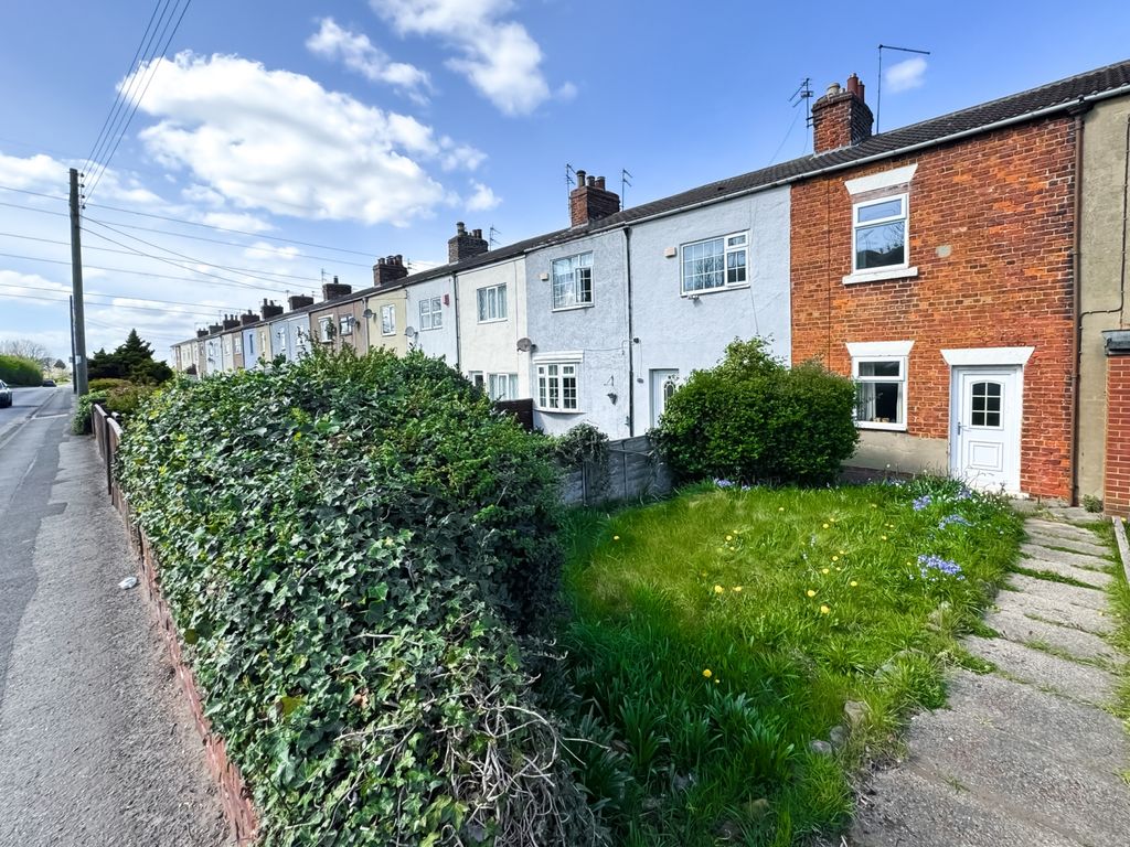 Property photo 1 of 16 South Lackenby Ewemove-3