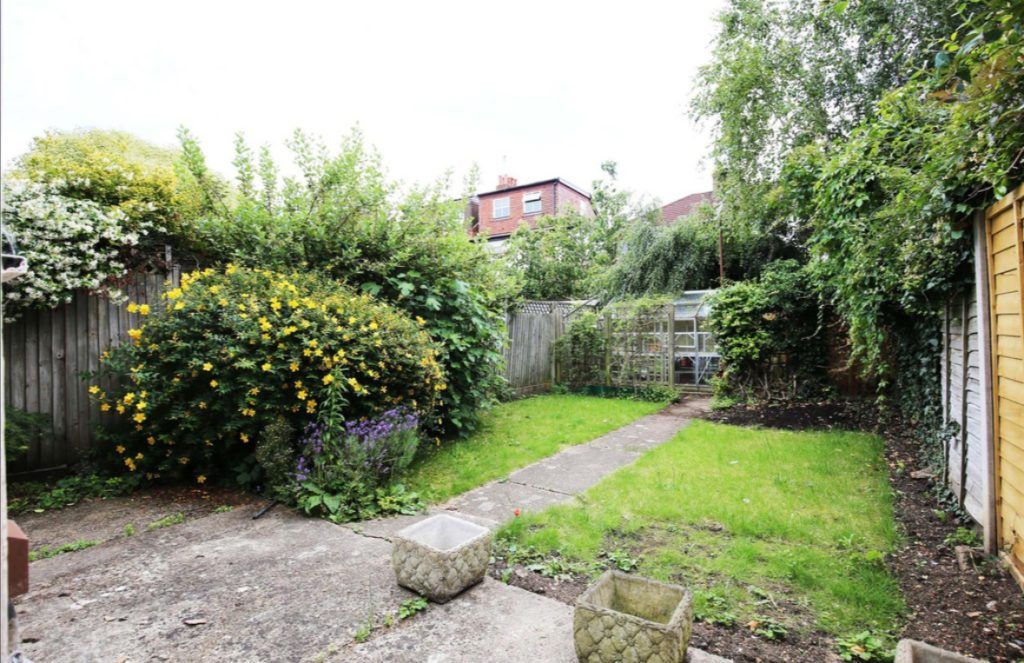 Property photo 1 of 3