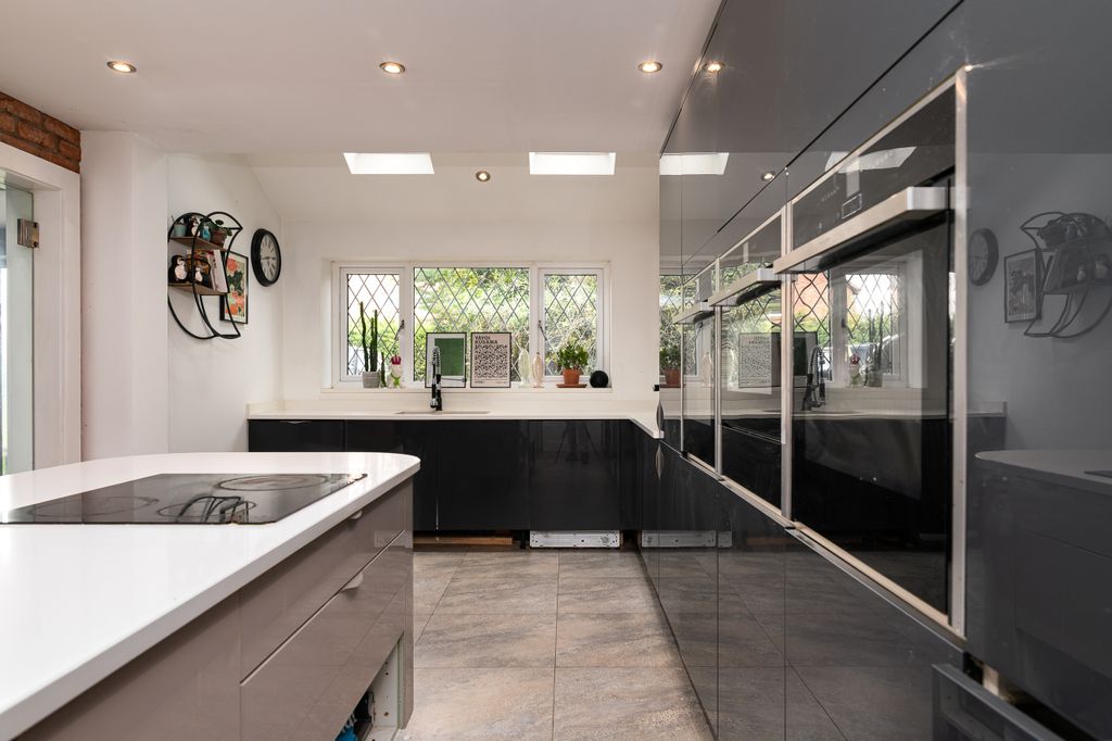 Property photo 3 of 19 Dsc_6094-Edit