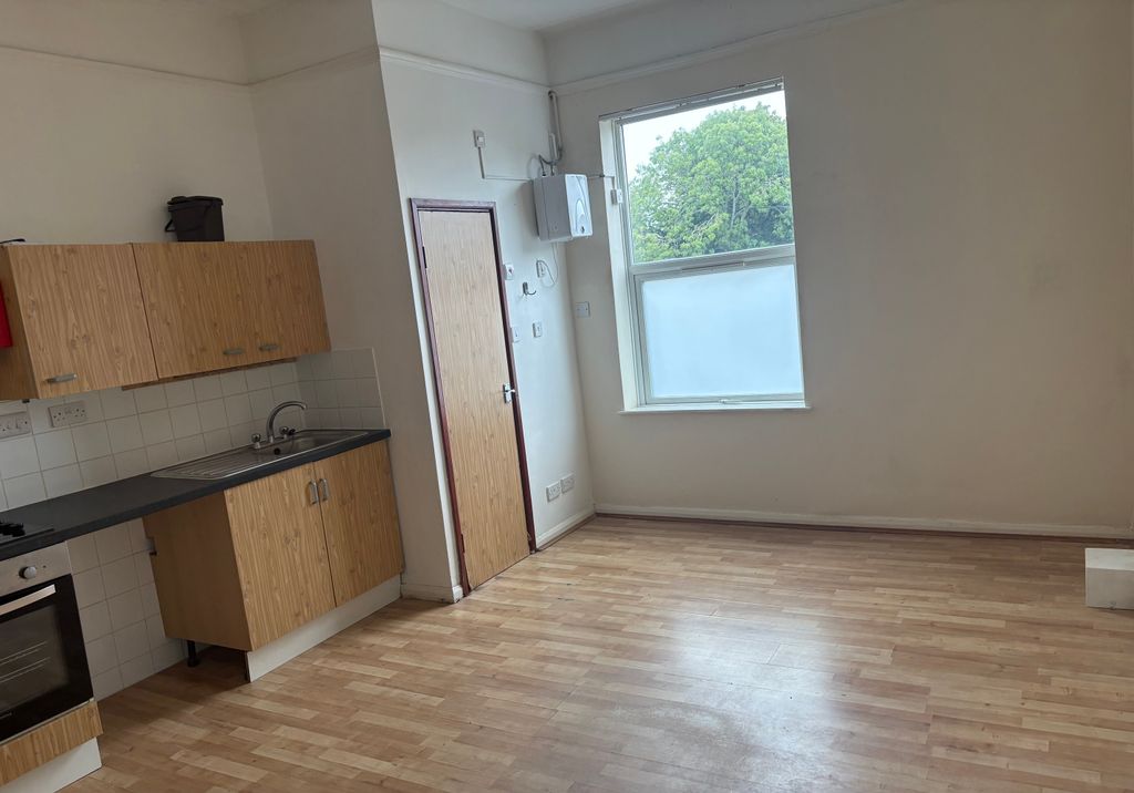Property photo 3 of 4 Img_1698