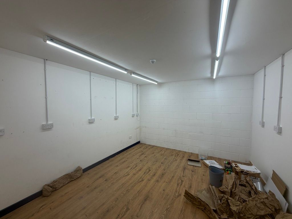 Property photo 3 of 10 Photo 3