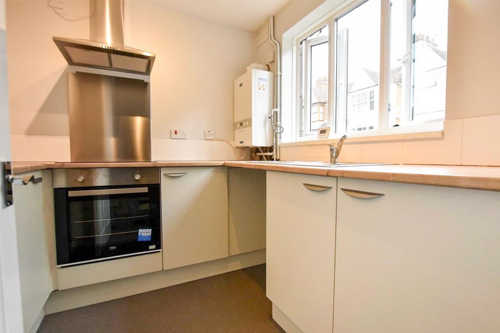 Property photo 3 of 10 Uvkv37N0Eh3F2Zny-Qfpoq1Dcgw-2.Jpg