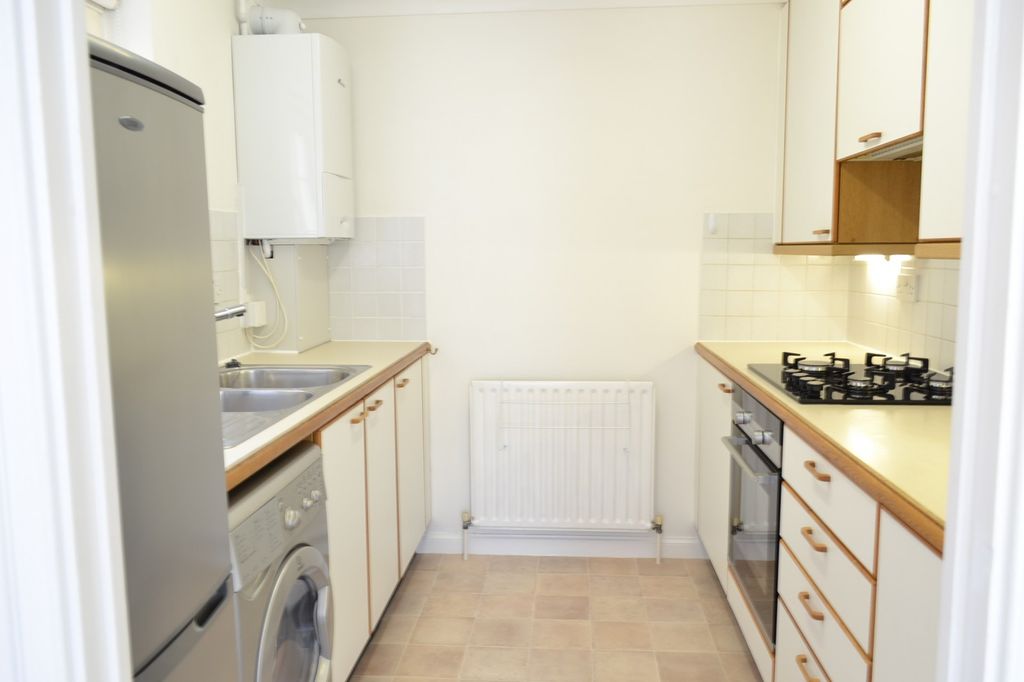 Property photo 2 of 5 Kitchen