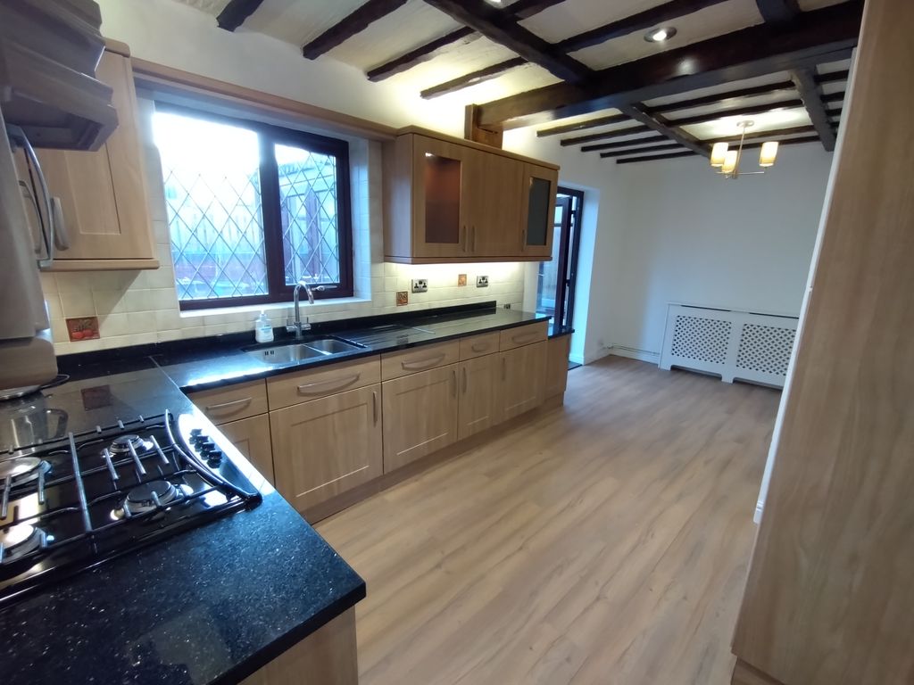 Property photo 3 of 27