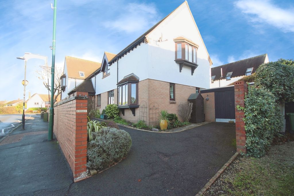 Property photo 2 of 15 Pbox-Img.Jpg