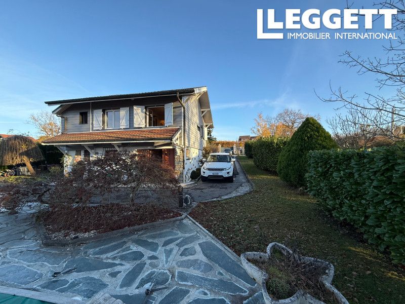 Property photo 3 of 10