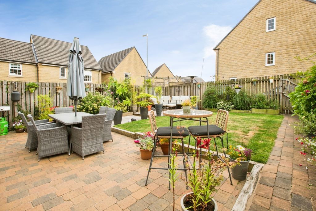 Property photo 2 of 20 Rear Garden