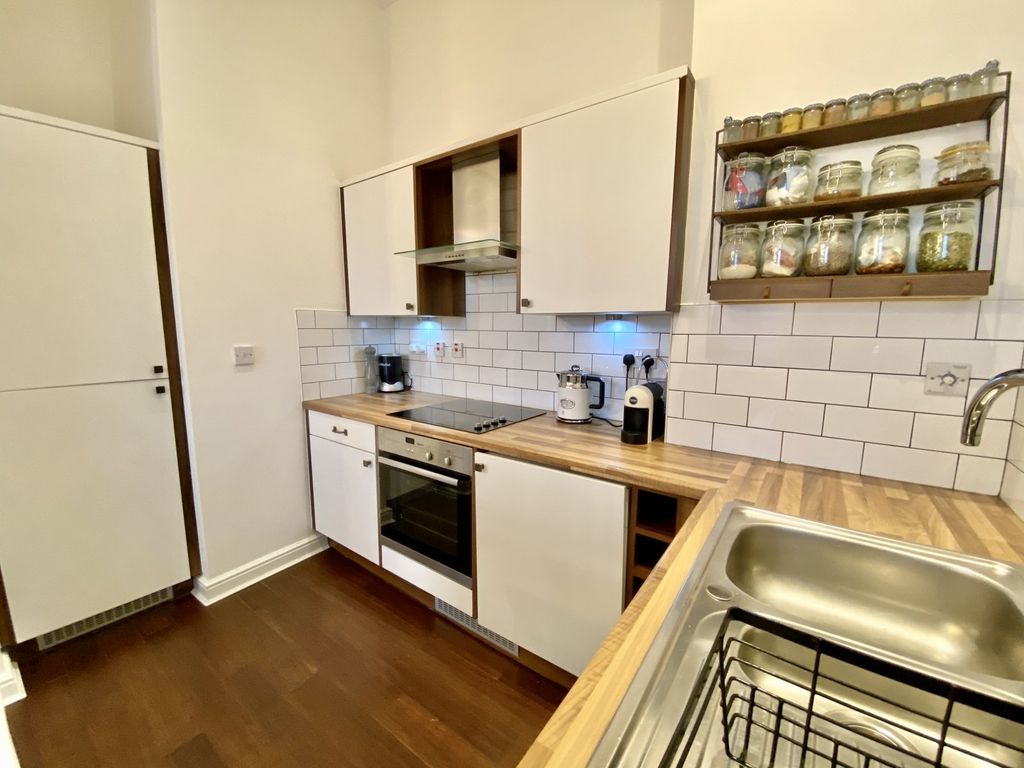 Property photo 3 of 15 Picture 3