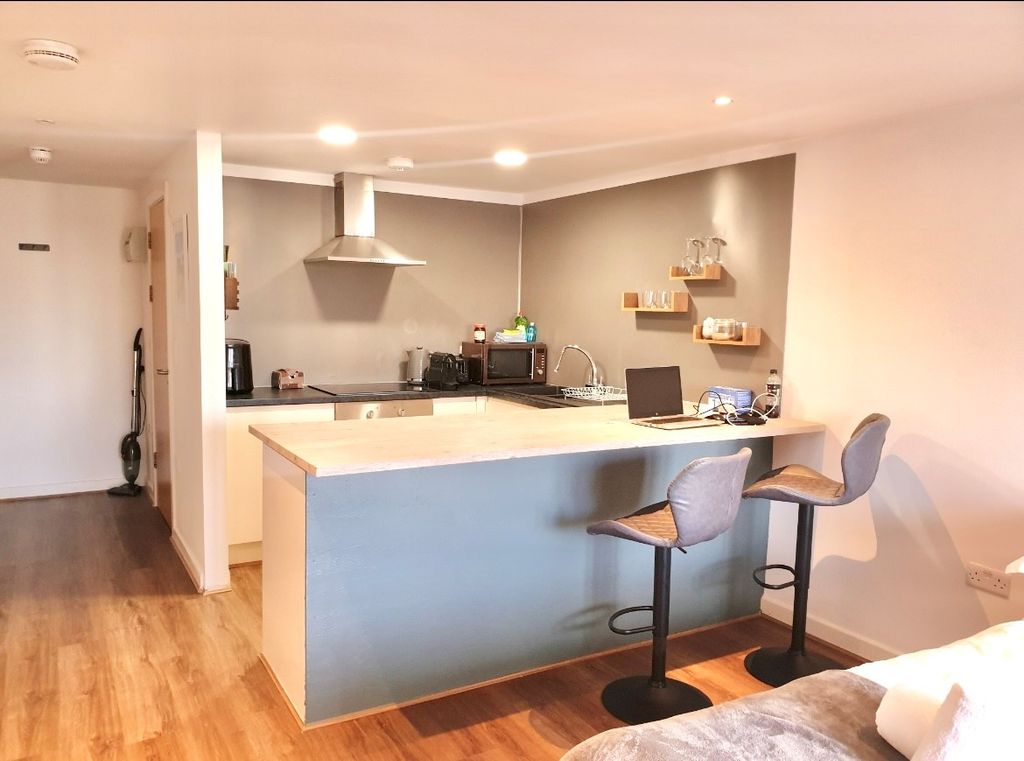 Property photo 3 of 7