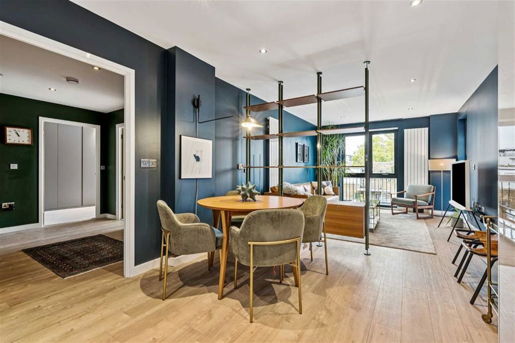 Property photo 3 of 8