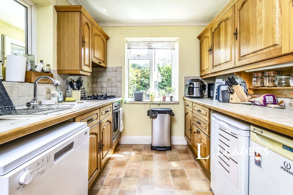 Property photo 2 of 11 Picture No. 04