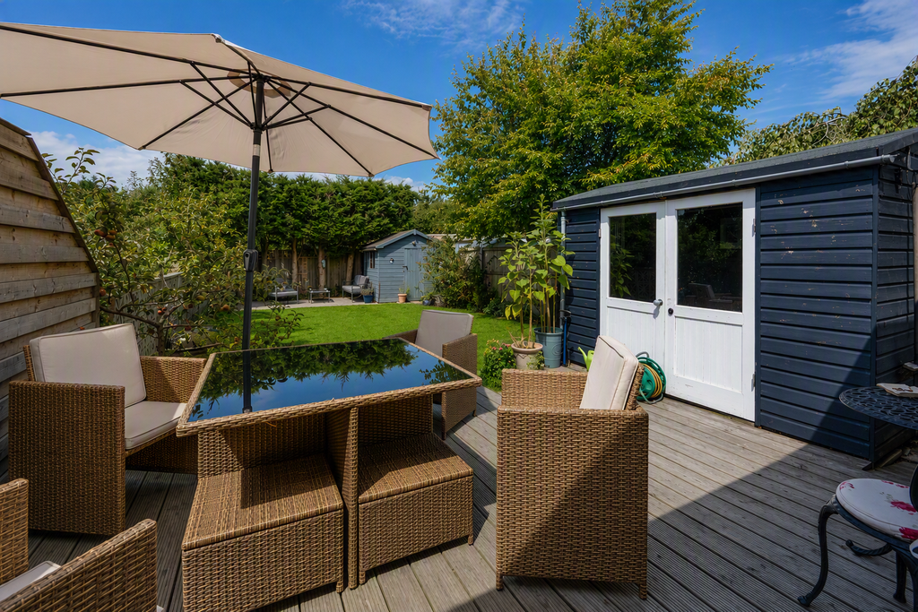Property photo 2 of 16 Decking