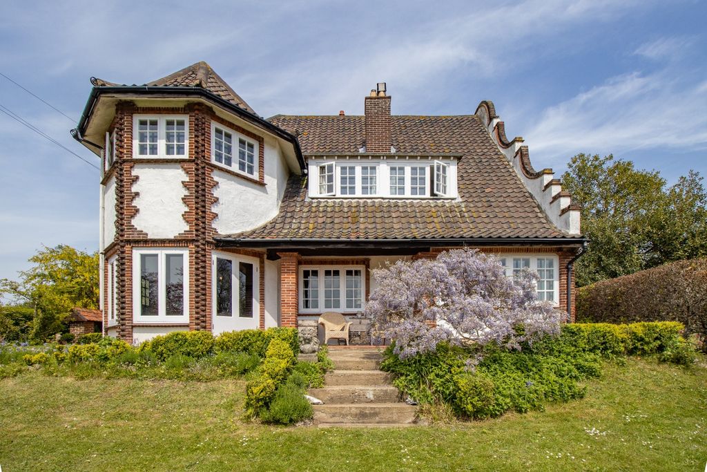 Property photo 1 of 24 2942662