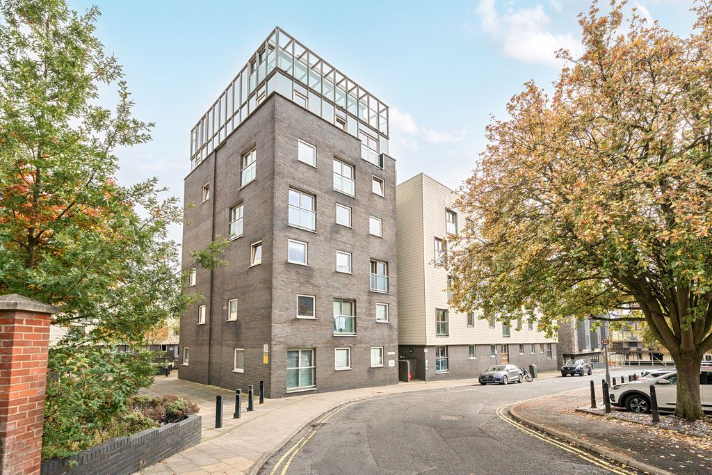 Property photo 1 of 10