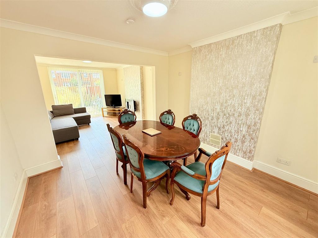 Property photo 3 of 18 Tempimage4Ybrjm.Jpg
