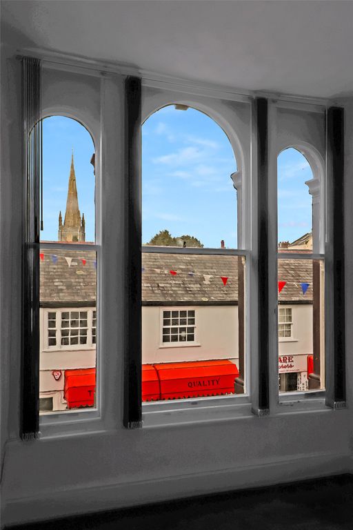 Property photo 3 of 10 Picture No. 02