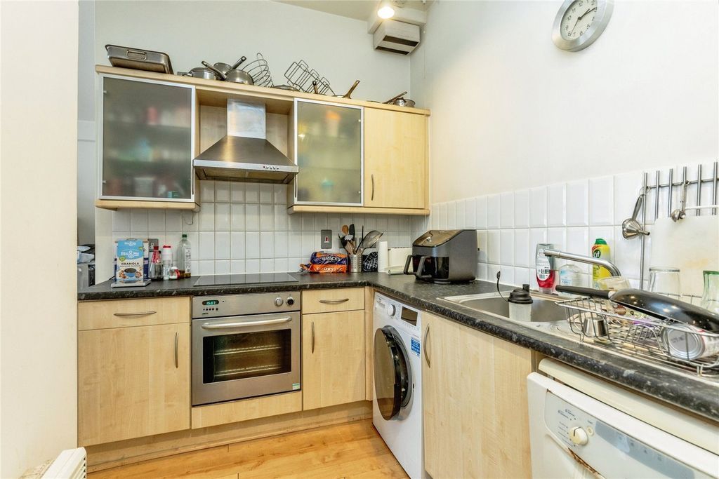 Property photo 3 of 15 Picture No. 08