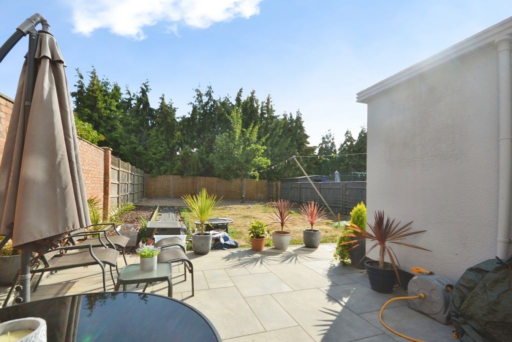 Property photo 2 of 18 Pbox-Img.Jpg
