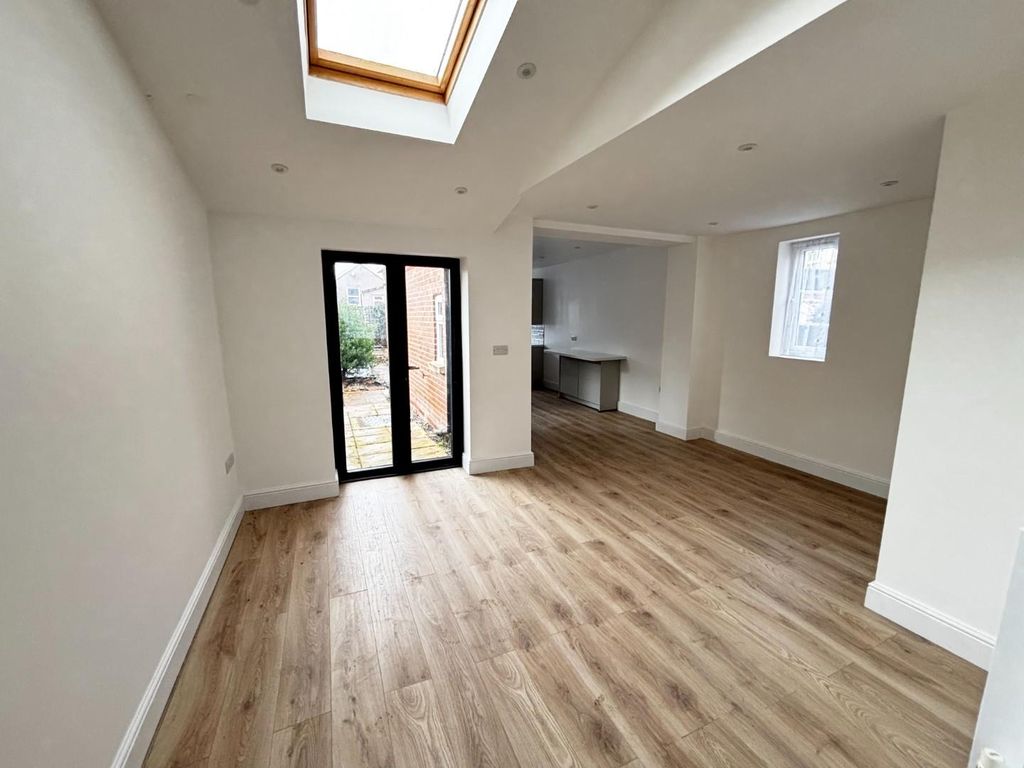 Property photo 2 of 22 Img_4607.Jpeg