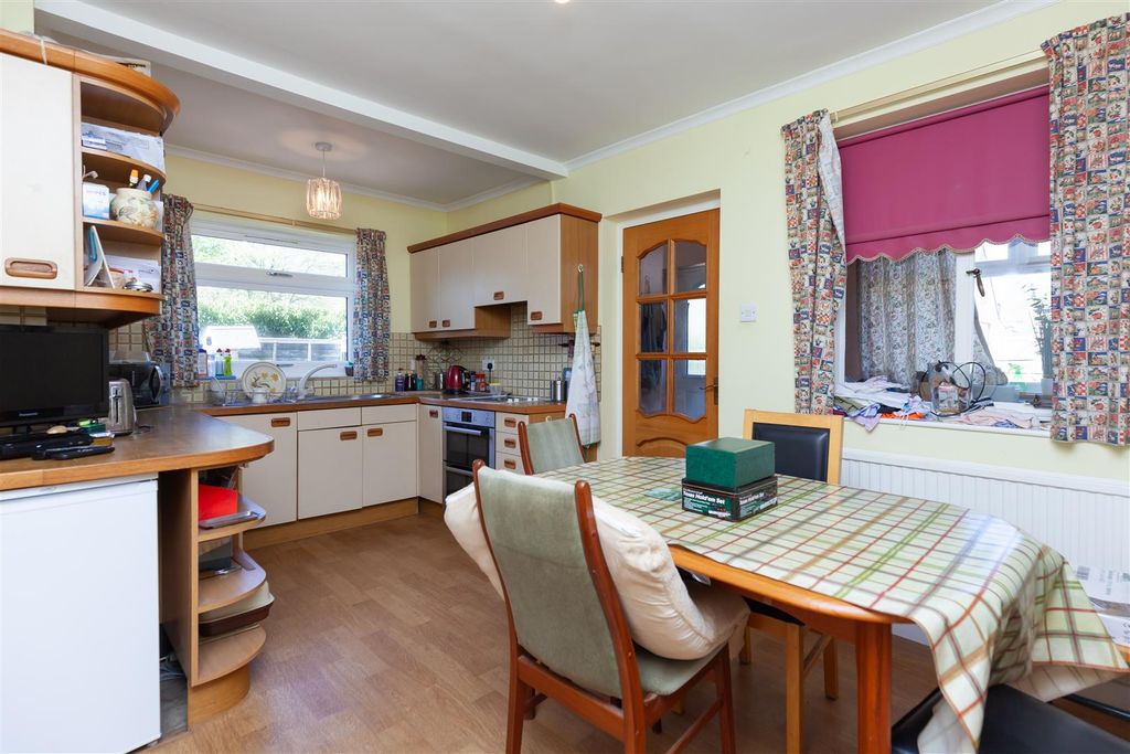 Property photo 3 of 11 278262.Jpg