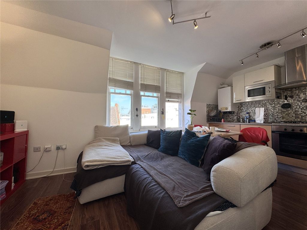 Property photo 3 of 8 Picture No. 05