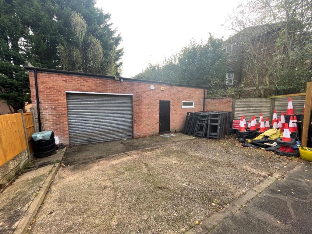 Property photo 3 of 22 2 Unit Front.Jpg