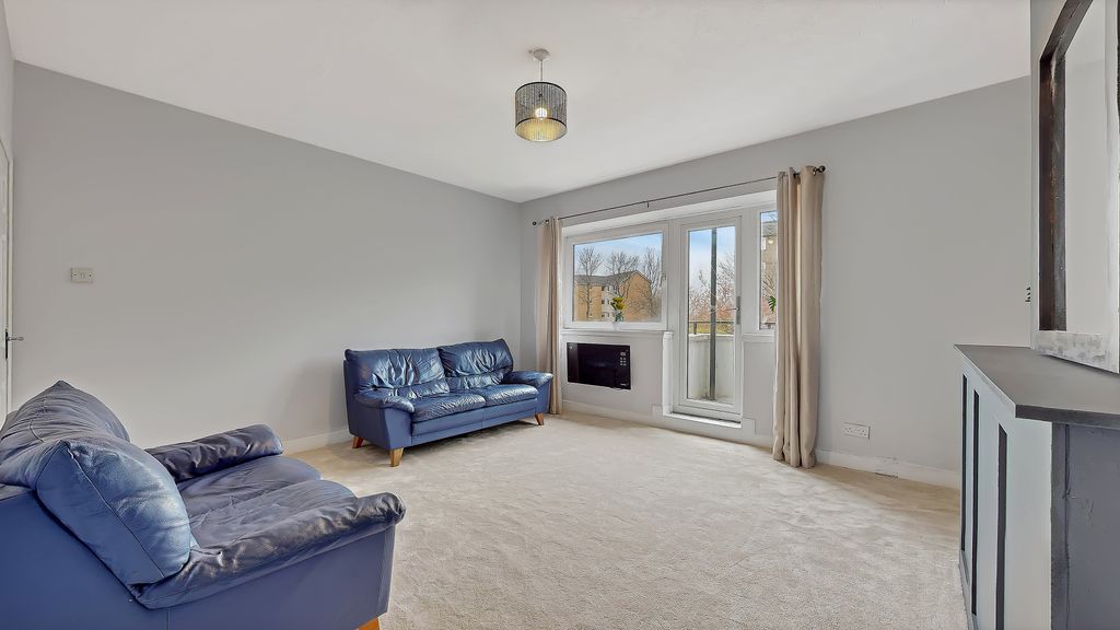 Property photo 3 of 26 26-Print-52 Thornwood Drive Flat 1.2_18