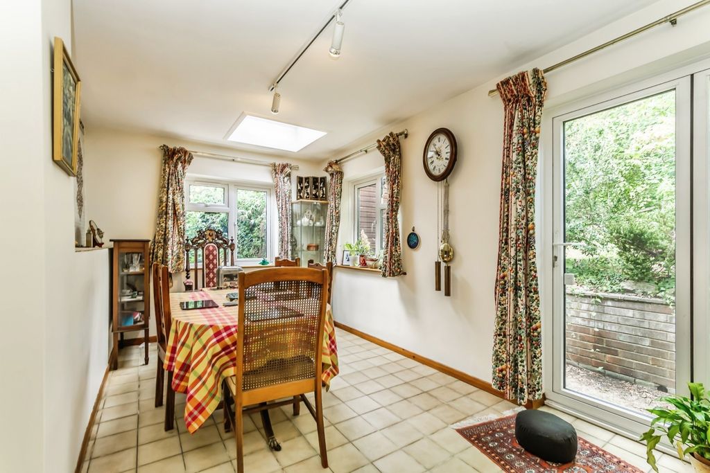 Property photo 3 of 17 Pbox-Img.Jpg