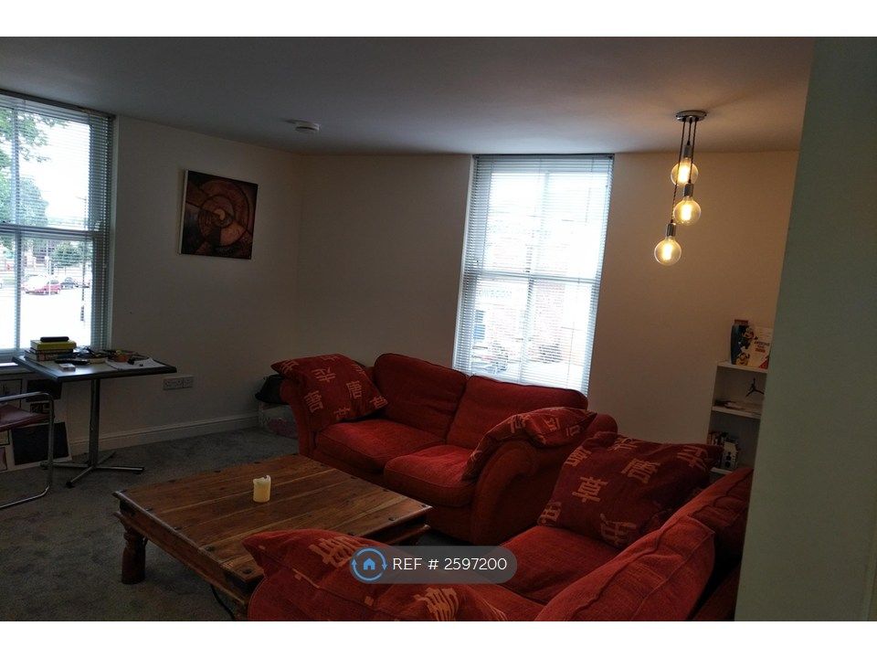 Property photo 1 of 9 Living Room (2)