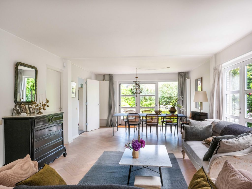 Property photo 3 of 46