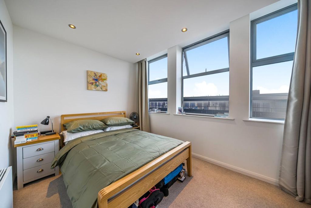 Property photo 2 of 9 Picture 2