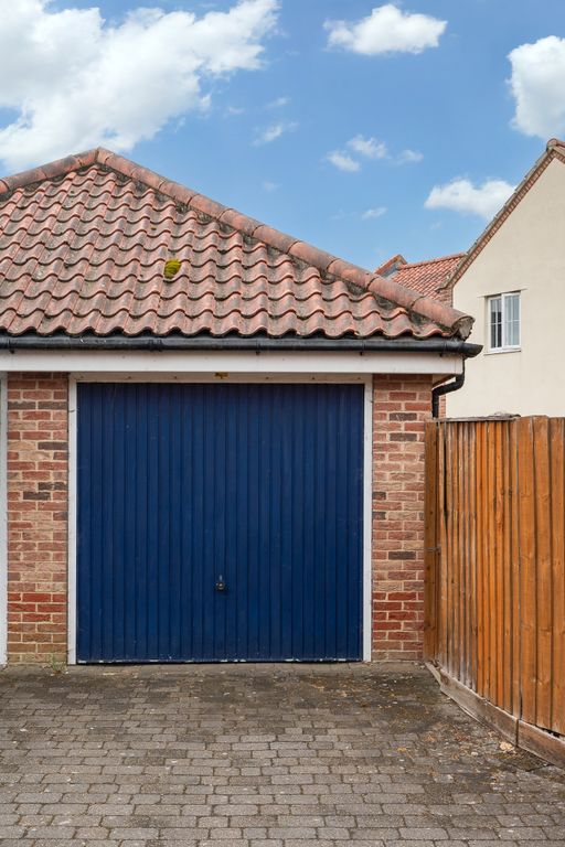 Property photo 3 of 11 14Baxterclose,Fakenham-9