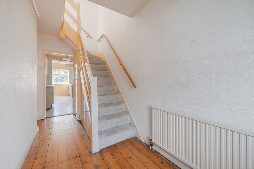 Property photo 2 of 24