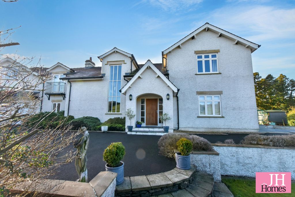 Property photo 1 of 55