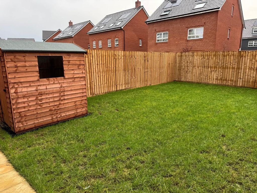 Property photo 2 of 13