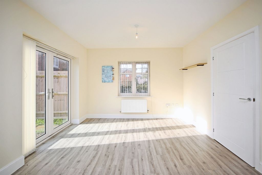 Property photo 3 of 20