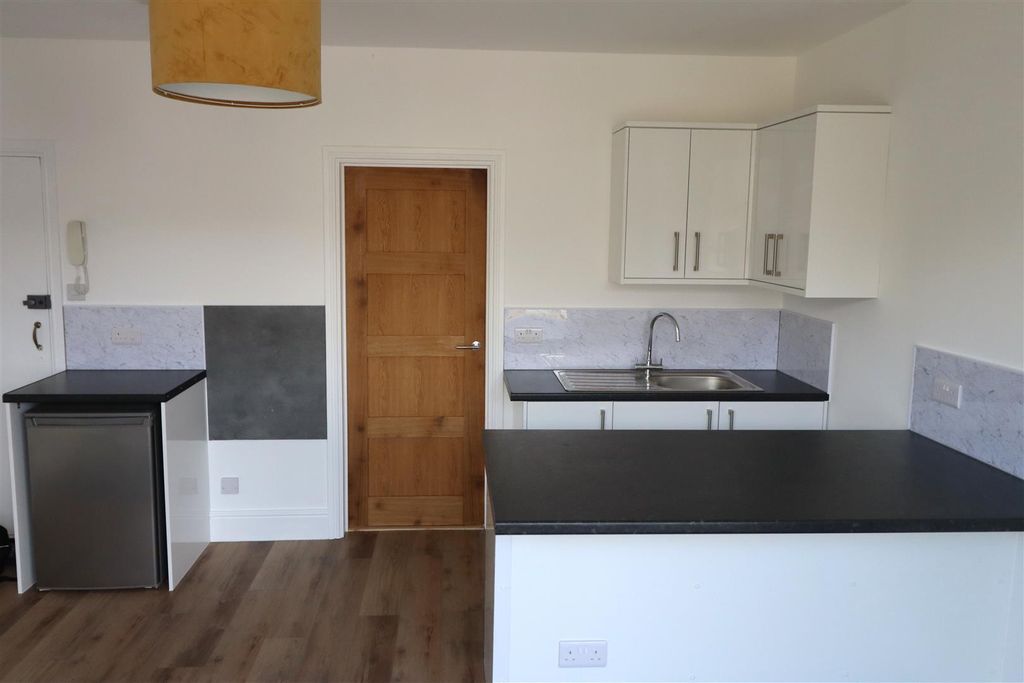 Property photo 2 of 5 Kitchen.Jpg