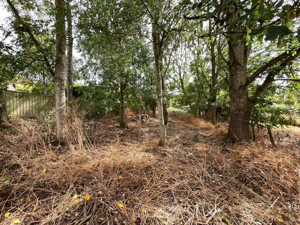 Property photo 3 of 11