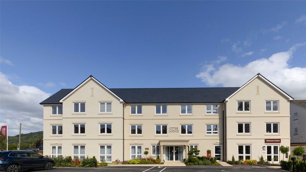 Property photo 1 of 13 Otter Lodge