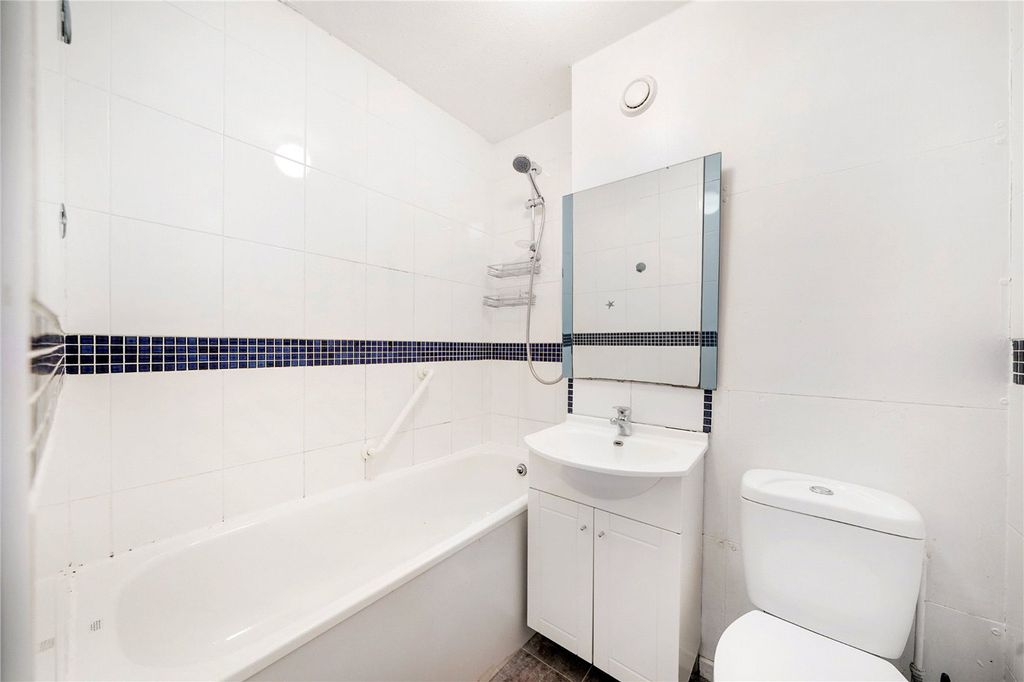Property photo 2 of 15 Picture No. 05