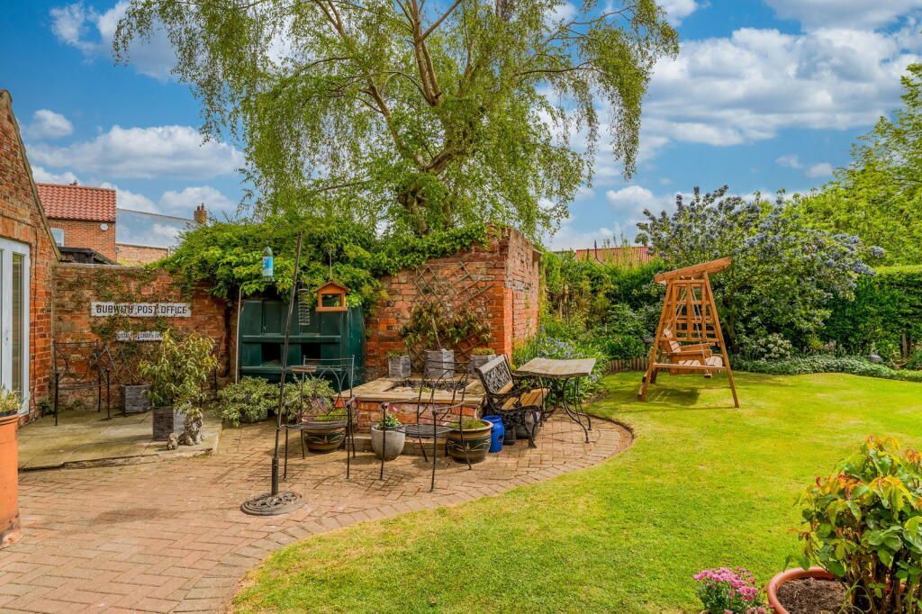 Property photo 2 of 24