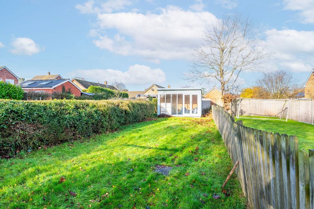 Property photo 2 of 16