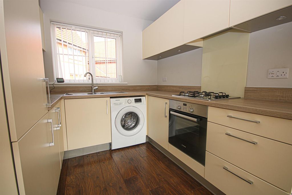 Property photo 2 of 14 Kitdin3.Jpg