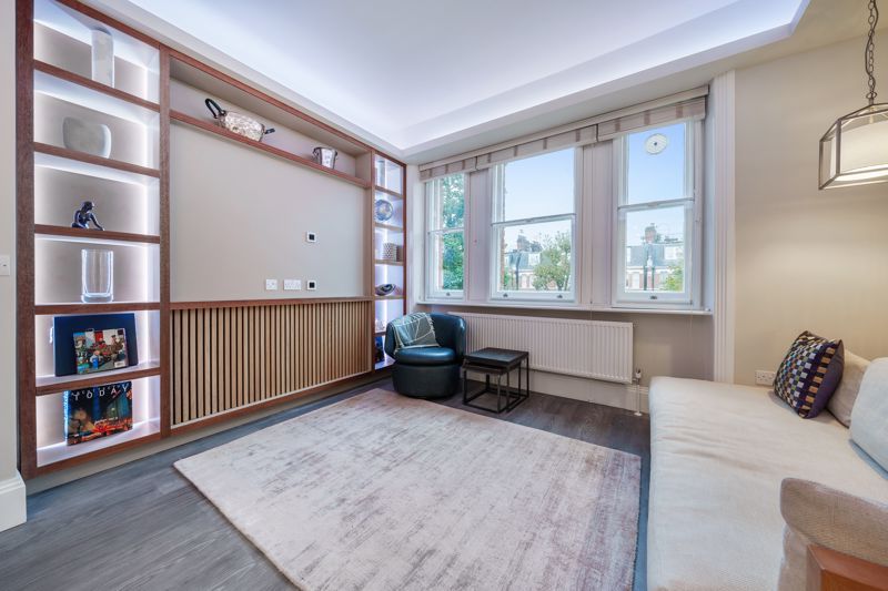 Property photo 2 of 15 Photo 12