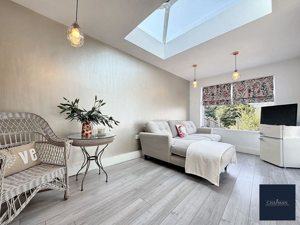 Property photo 3 of 26